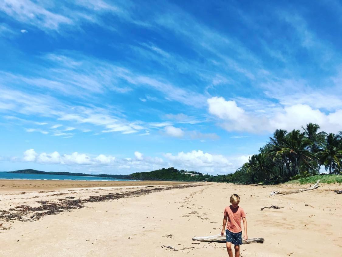 Sarina Beach Motel Grasstree Beach Esterno foto