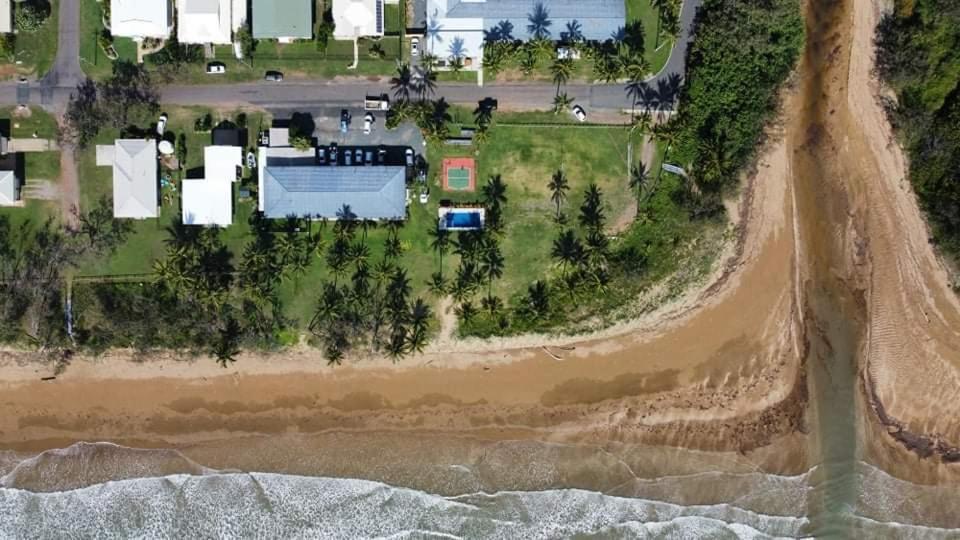 Sarina Beach Motel Grasstree Beach Esterno foto