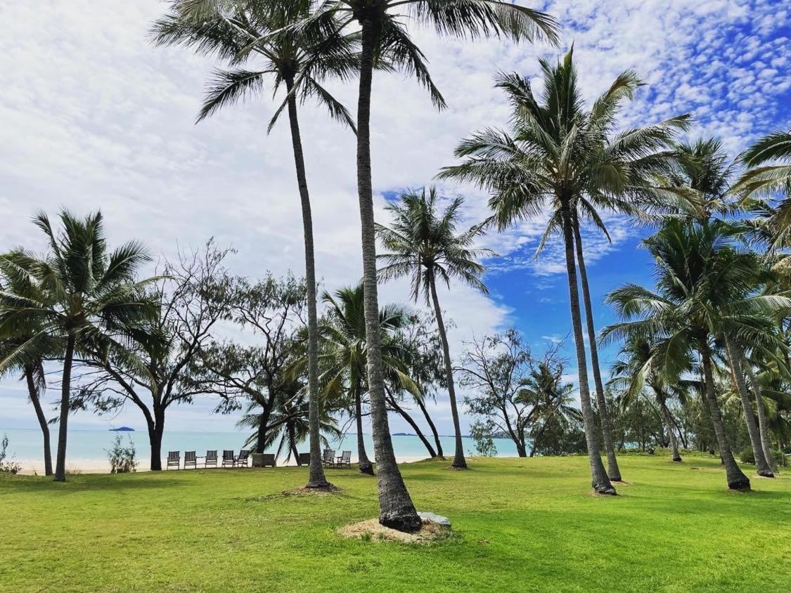 Sarina Beach Motel Grasstree Beach Esterno foto